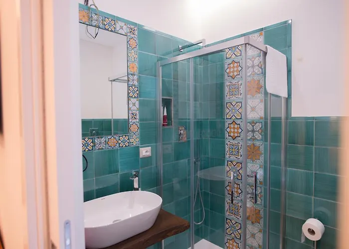 Alojamento de Acomodação e Pequeno-almoço Centro 2 3*